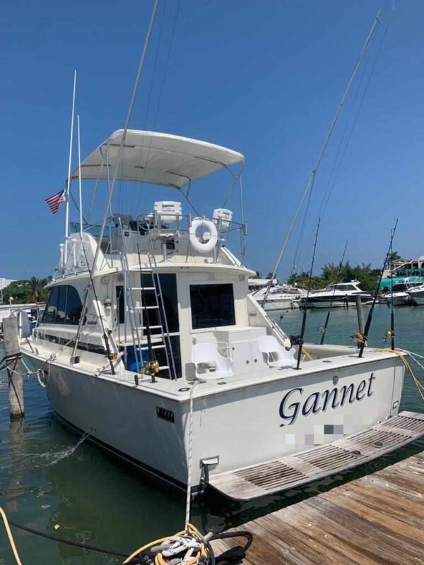 #9.-Luhrs 35 Ft - 8 Pax